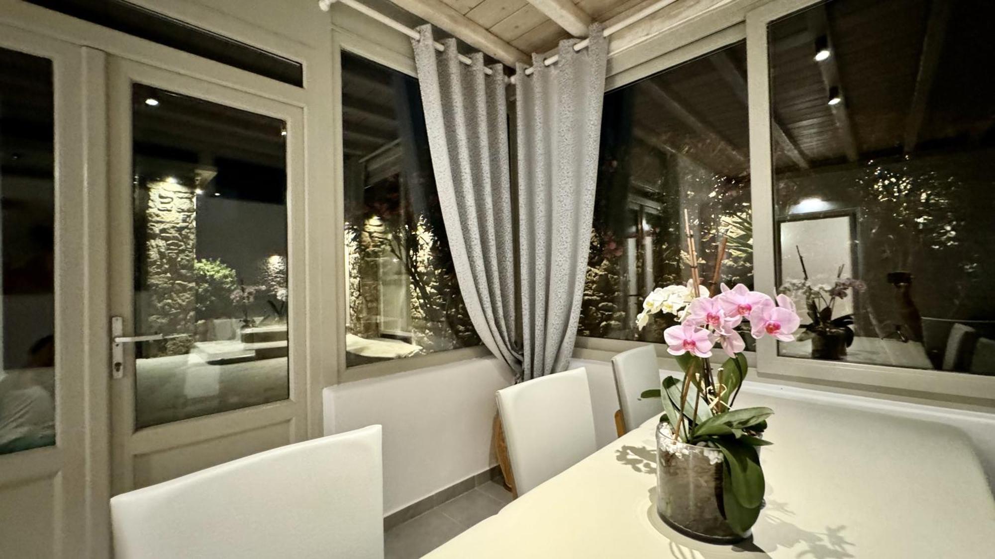 Apostolis House Villa *