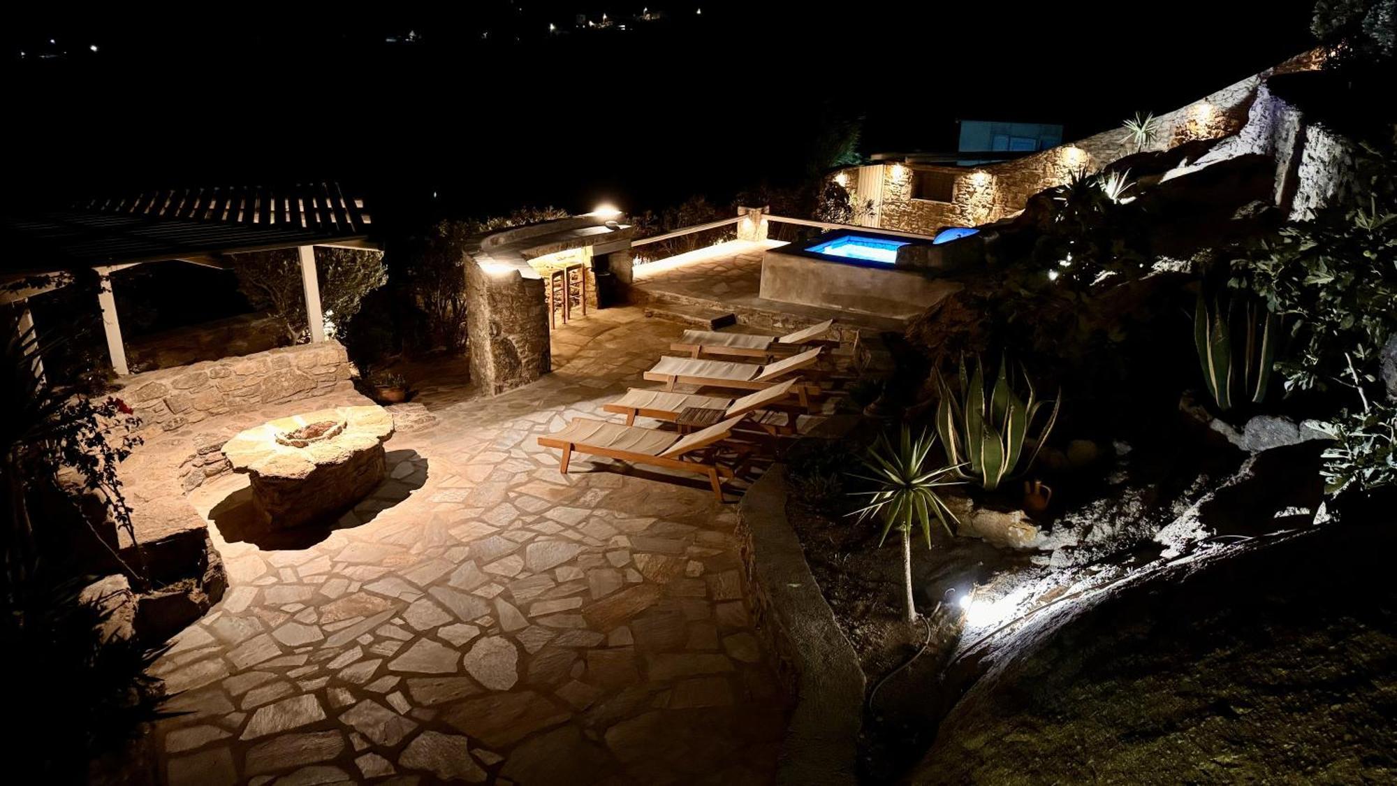 Villa Apostolis House