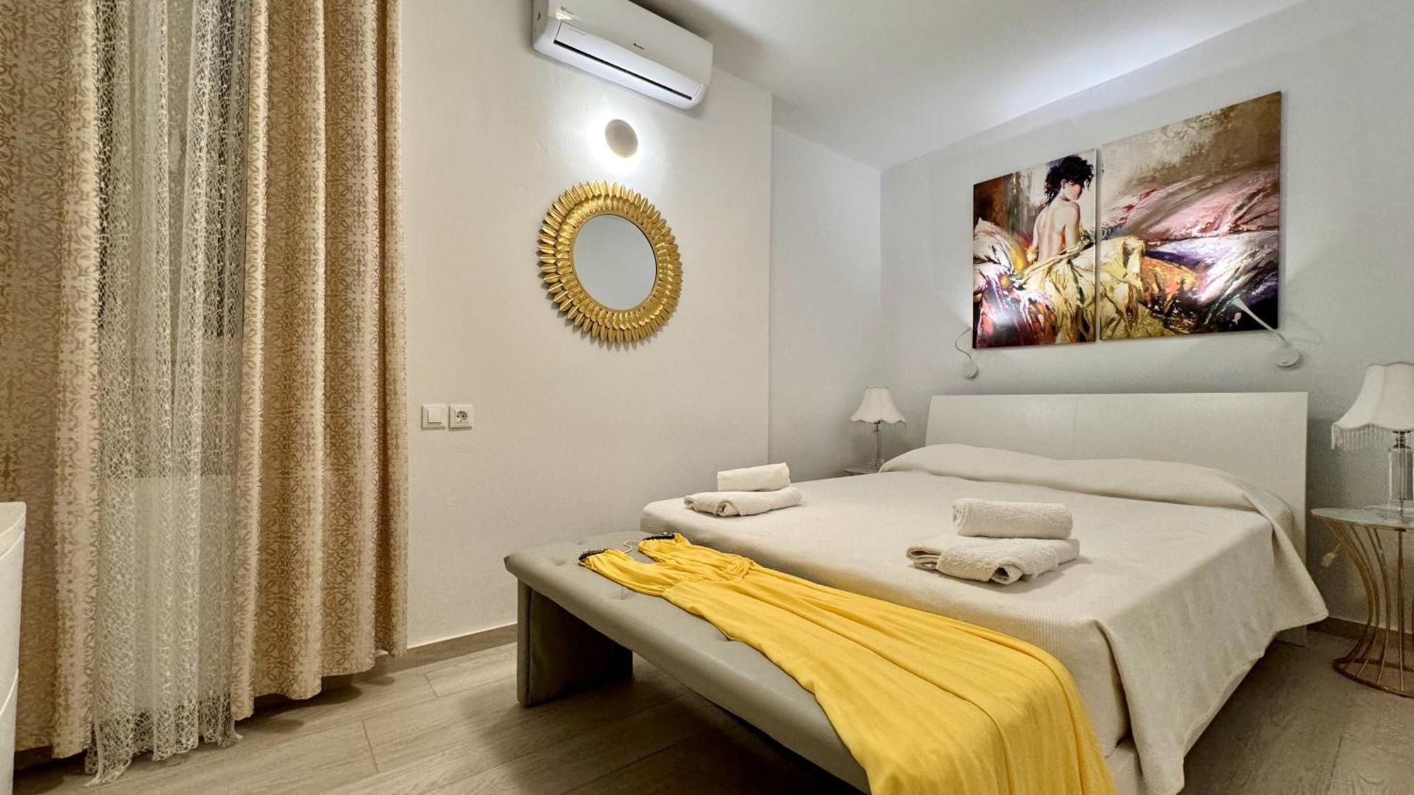 Apostolis House *